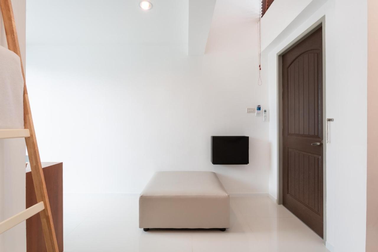 Barayan place Na Chom Thian Bagian luar foto
